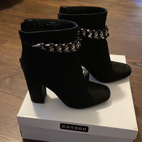 Women’s suede booties - Picture 4 of 6